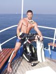 Julian Vincenzo Plungeda - DiamondPicturesMen - Solo