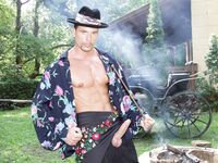 Julian Vincenzo Tempt5 - DiamondPicturesMen - Military