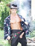Julian Vincenzo Tempt5 - DiamondPicturesMen - Military