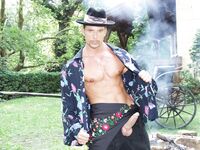 Julian Vincenzo Tempt5 - DiamondPicturesMen - Military