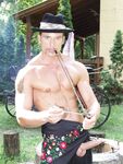 Julian Vincenzo Tempt5 - DiamondPicturesMen - Military
