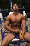 Justin Adams Gymsoloextra - DiamondPicturesMen - Solo