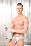 Justin Lewis Sliver - DiamondPicturesMen - Muscle