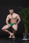 Keon Davis Sports - DiamondPicturesMen - Military