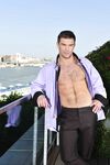 Sean Lawrence Danube - DiamondPicturesMen - DiamondPicturesMen
