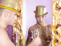 Sean Lawrence Newyear2 - DiamondPicturesMen - Posing