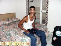 Rodolfo - IslandBoys - Masturbation