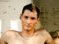 S07 - 027 Daniel Hard - BoyStation - Oral