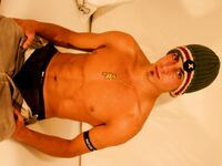 S07 - 033 Poche Hard - BoyStation - Twinks