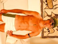 S07 - 033 Poche Hard - BoyStation - Twinks