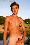 S07 - 054 Ricardo Hard - BoyStation - Masturbation