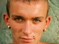 S07 - 067 Daniel Hard - BoyStation - Solo