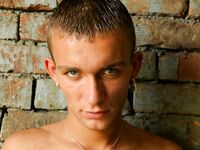 S07 - 067 Daniel Hard - BoyStation - Solo