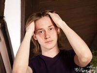 Axel Ross - Helping Hand - 10-04-2023 - WilliamHiggins - Massage