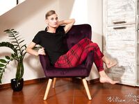 Vasek Hollan - Helping Hand - 27-02-2023 - WilliamHiggins - WilliamHiggins