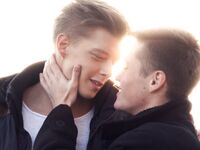 Issue 032 - Jason & Christian - FreshMen - Threesome