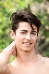Issue 194 - Ayden Mallory - FreshMen - Facial