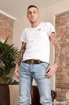 Bm1004 Bi Guy Tyler Likes To Show Off (Tyler Jenkins) - BlakeMason - Stdus