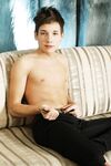 Adron - 19nitten, 19zone - Twinks