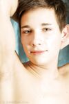 Adron - 19nitten, 19zone - Twinks