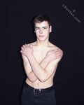 Andrew - 19nitten, 19zone - Masturbation