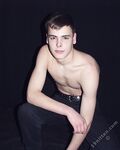 Andrew - 19nitten, 19zone - Masturbation