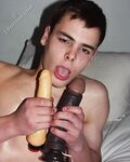 Andrew - 19nitten, 19zone - Masturbation