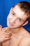 Anton - 19nitten, 19zone - 19nitten