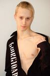 Aron 1 - 19nitten, 19zone - Masturbation