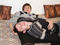 Artie & Stasjan - 19nitten, 19zone - Cumshot