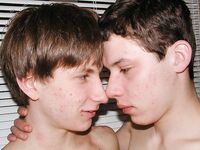 Artie & Stasjan - 19nitten, 19zone - Cumshot