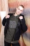 Artur 1 - 19nitten, 19zone - Masturbation