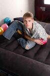 Bennie 2 - 19nitten, 19zone - Masturbation
