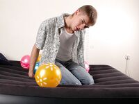 Bennie 2 - 19nitten, 19zone - Masturbation