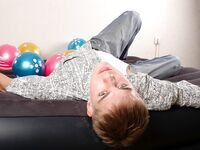 Bennie 2 - 19nitten, 19zone - Masturbation