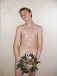 Benny - 19nitten, 19zone - Latino