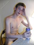 Benny - 19nitten, 19zone - Latino