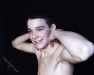 Brent - 19nitten, 19zone - Cumshot