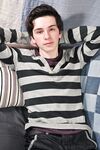 Carl - 19nitten, 19zone - Latino