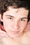 Carl - 19nitten, 19zone - Latino