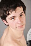 Carl - 19nitten, 19zone - Latino