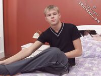 Chris 1 - 19nitten, 19zone - Latino