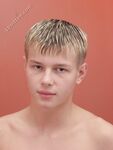 Chris 1 - 19nitten, 19zone - Latino
