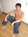 Chris F - 19nitten, 19zone - Latino