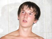 Chris F - 19nitten, 19zone - Latino