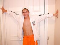 Daniil - 19nitten, 19zone - Latino