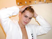 Daniil - 19nitten, 19zone - Latino