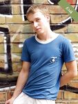 Erik - 19nitten, 19zone - Masturbation