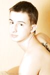 Hans - 19nitten, 19zone - Latino