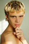 Irek - 19nitten, 19zone - Latino